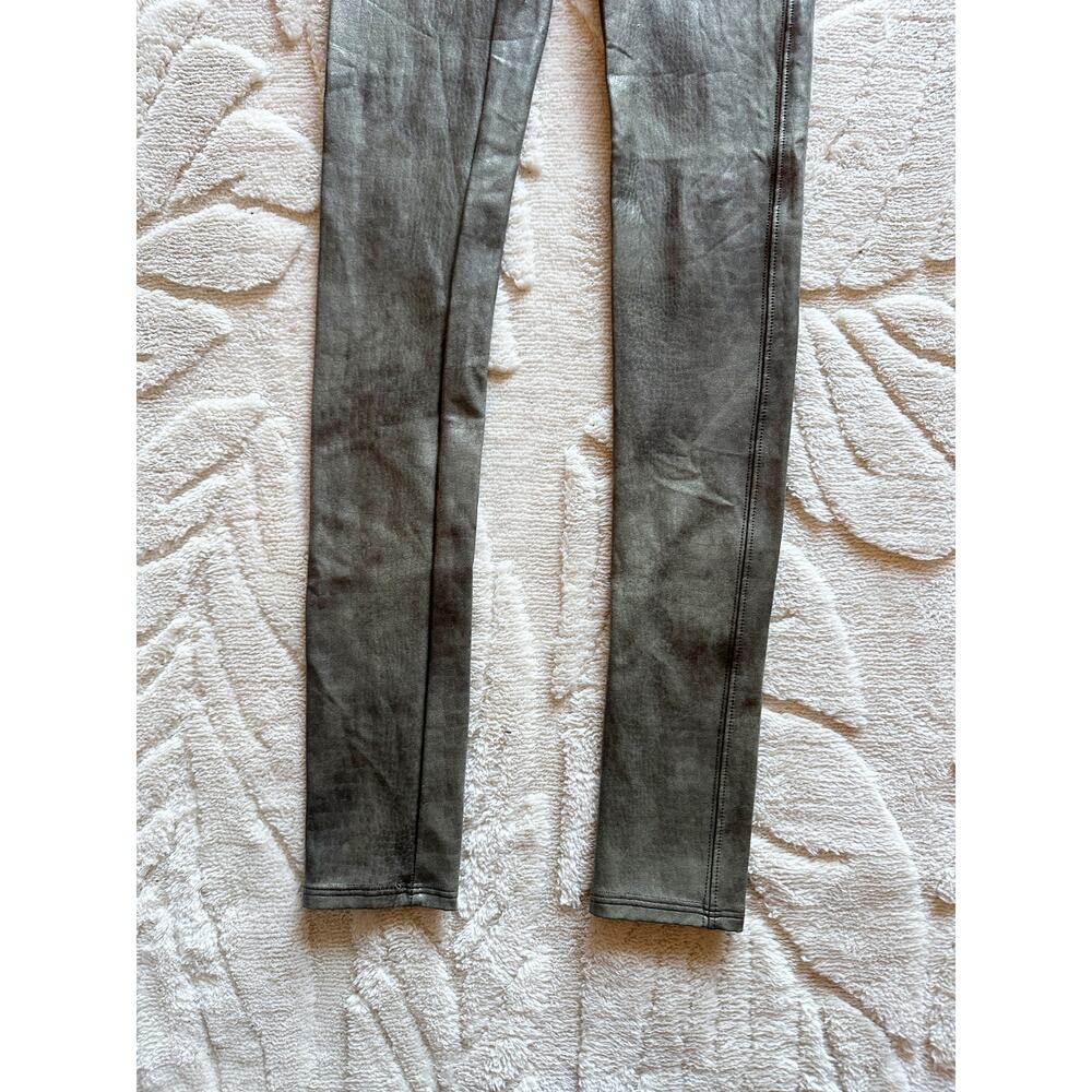 Spanx Faux Leather Camo Leggings Metallic Olive Green High Rise Womens Size XS - Picture 3 of 8
